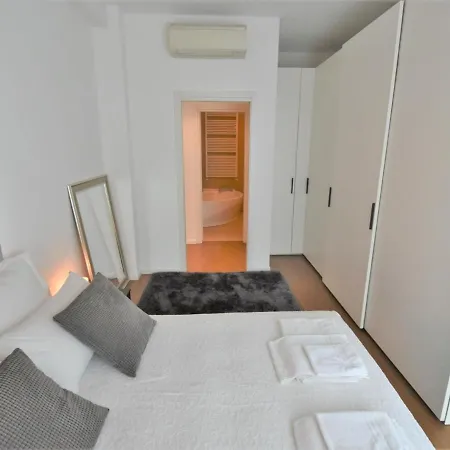 Corso Genova By Interhome Apartment