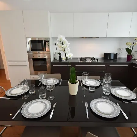 Corso Genova By Interhome شقة